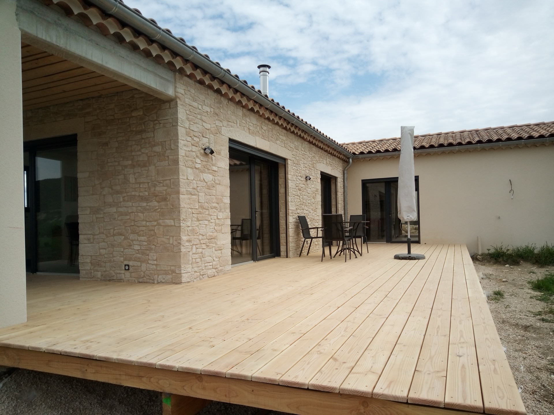 Plancher bois massif de terrasse