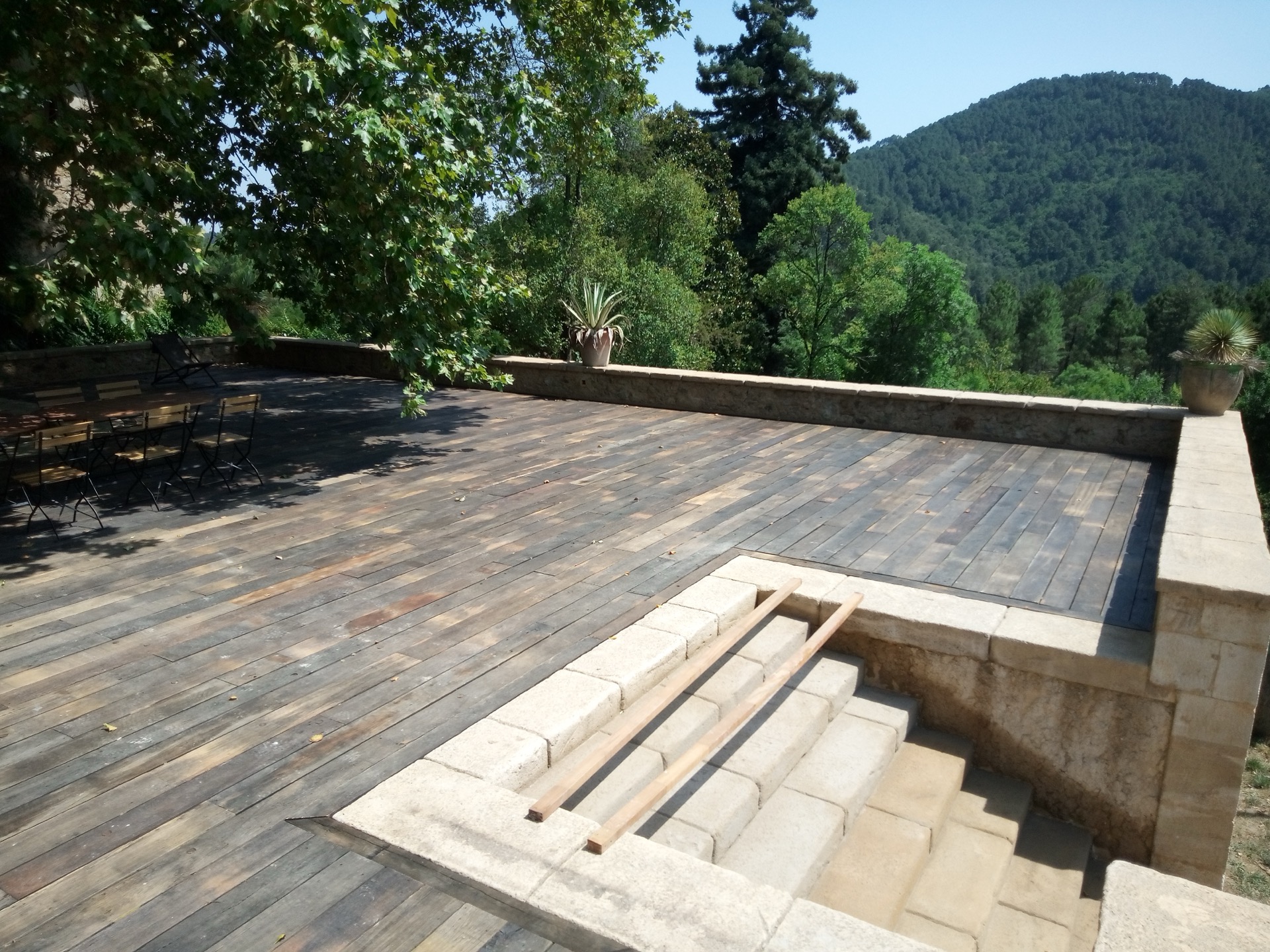 Terrasse plancher bois massif